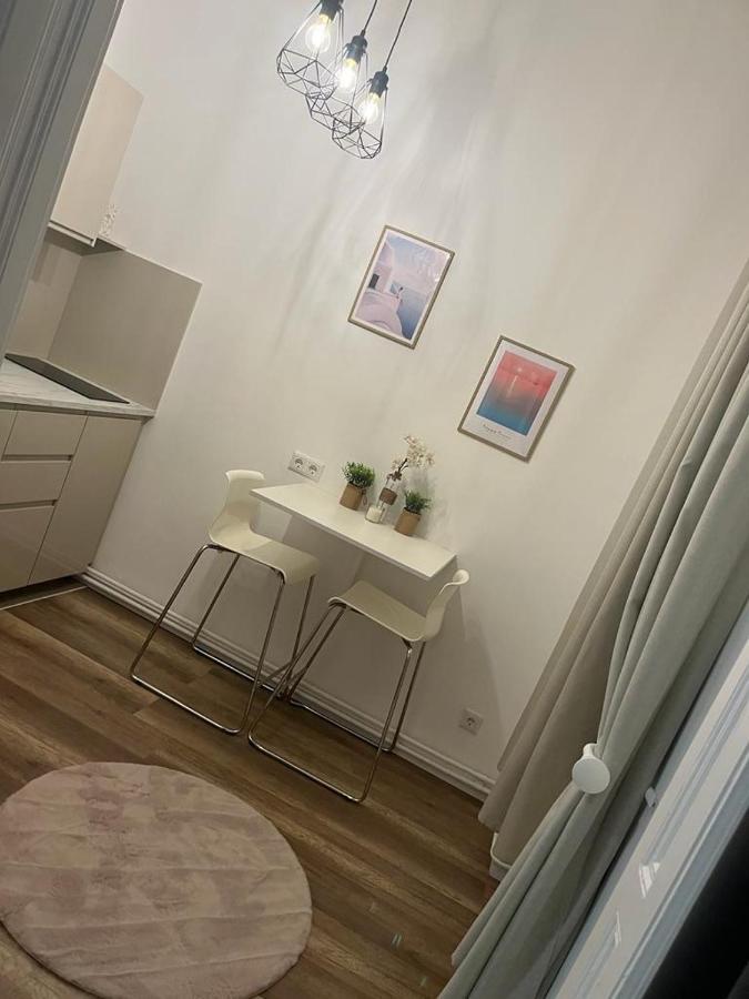 Lovac 10 * Vienna